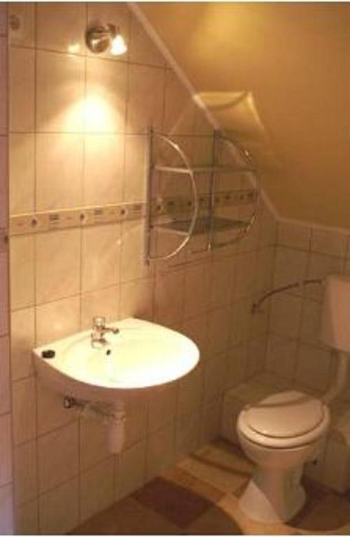 Hotel Turul Etterem Es Panzio Kaposvár Exteriér fotografie