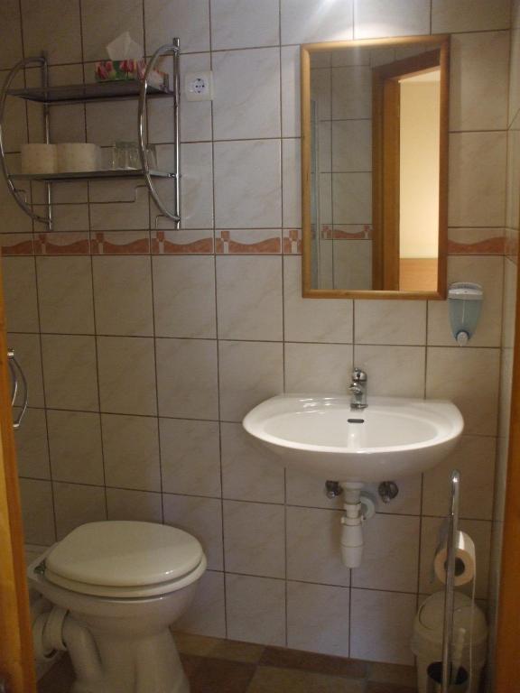 Hotel Turul Etterem Es Panzio Kaposvár Exteriér fotografie